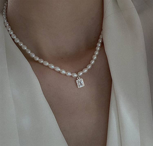 French fashionable necklaces collarbone chains
