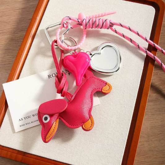 Retro Sausage Dog Keychain with Climbing Rope_CWMM7738