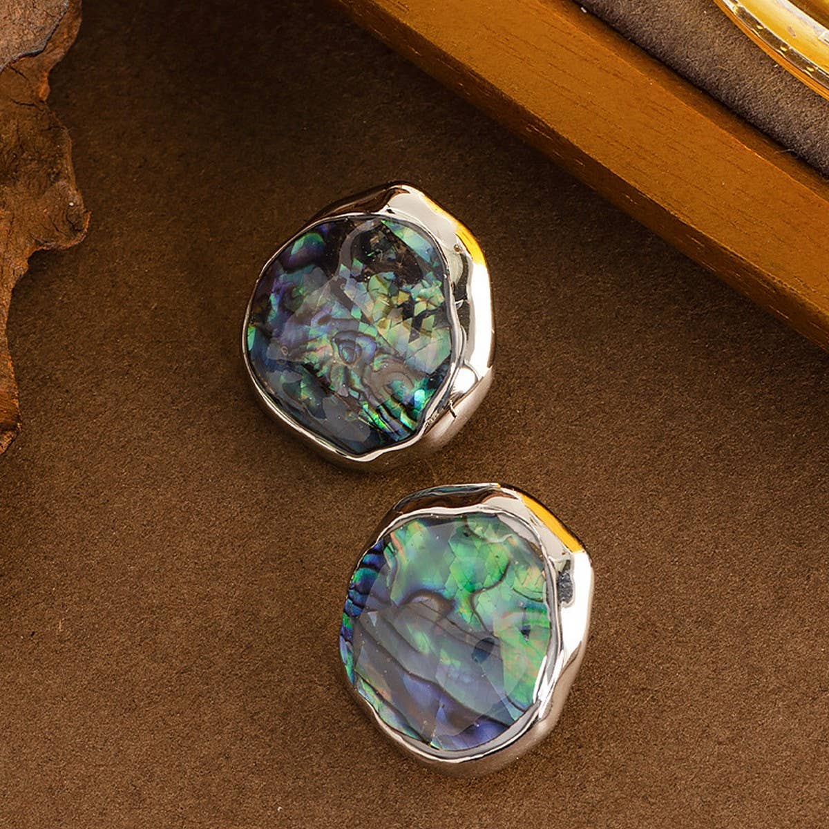 NATURAL ABALONE SHELL SILVER NEEDLE EARRINGS