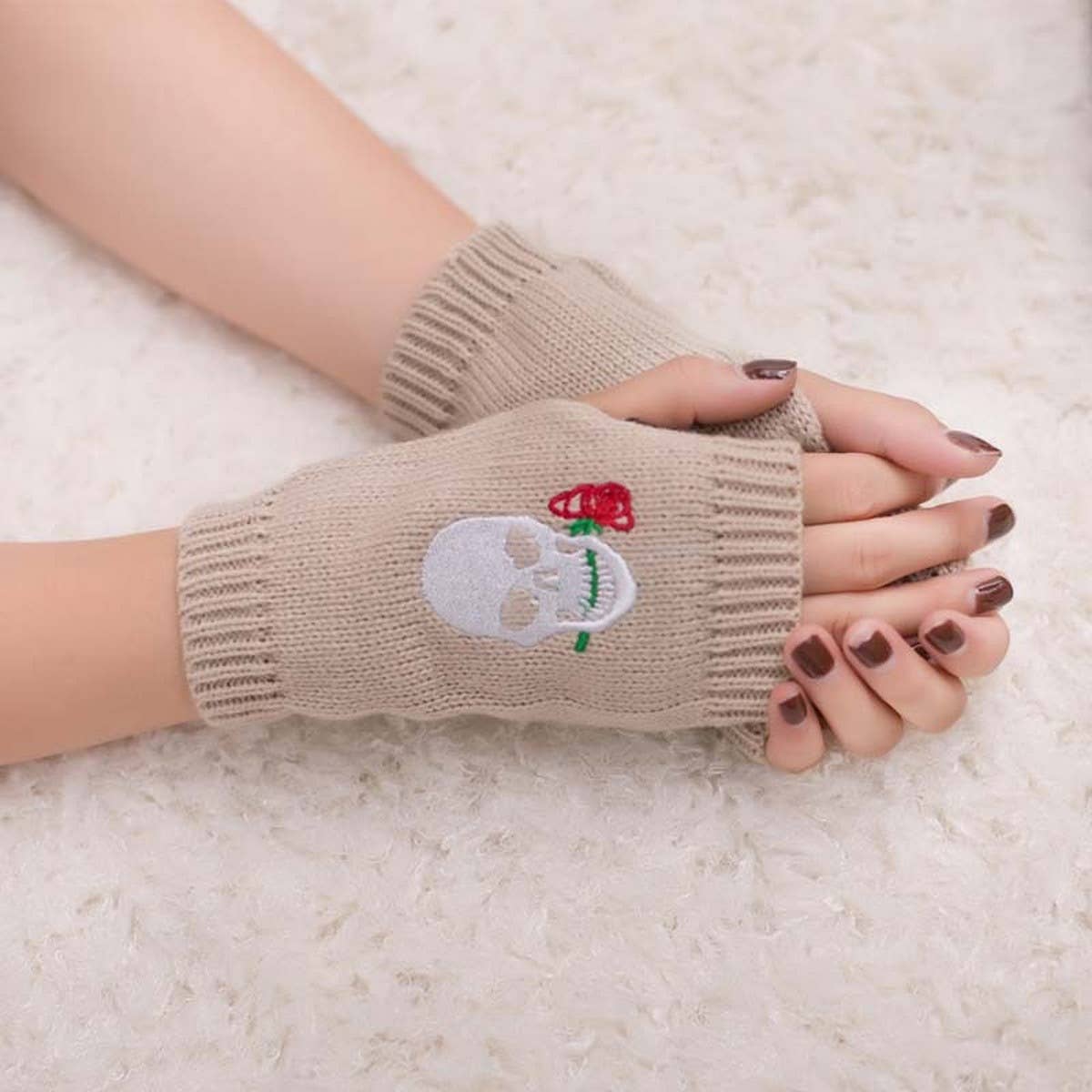 CWAG00534_HALLOWEEN EMBROIDERED FINGERLESS GLOVES