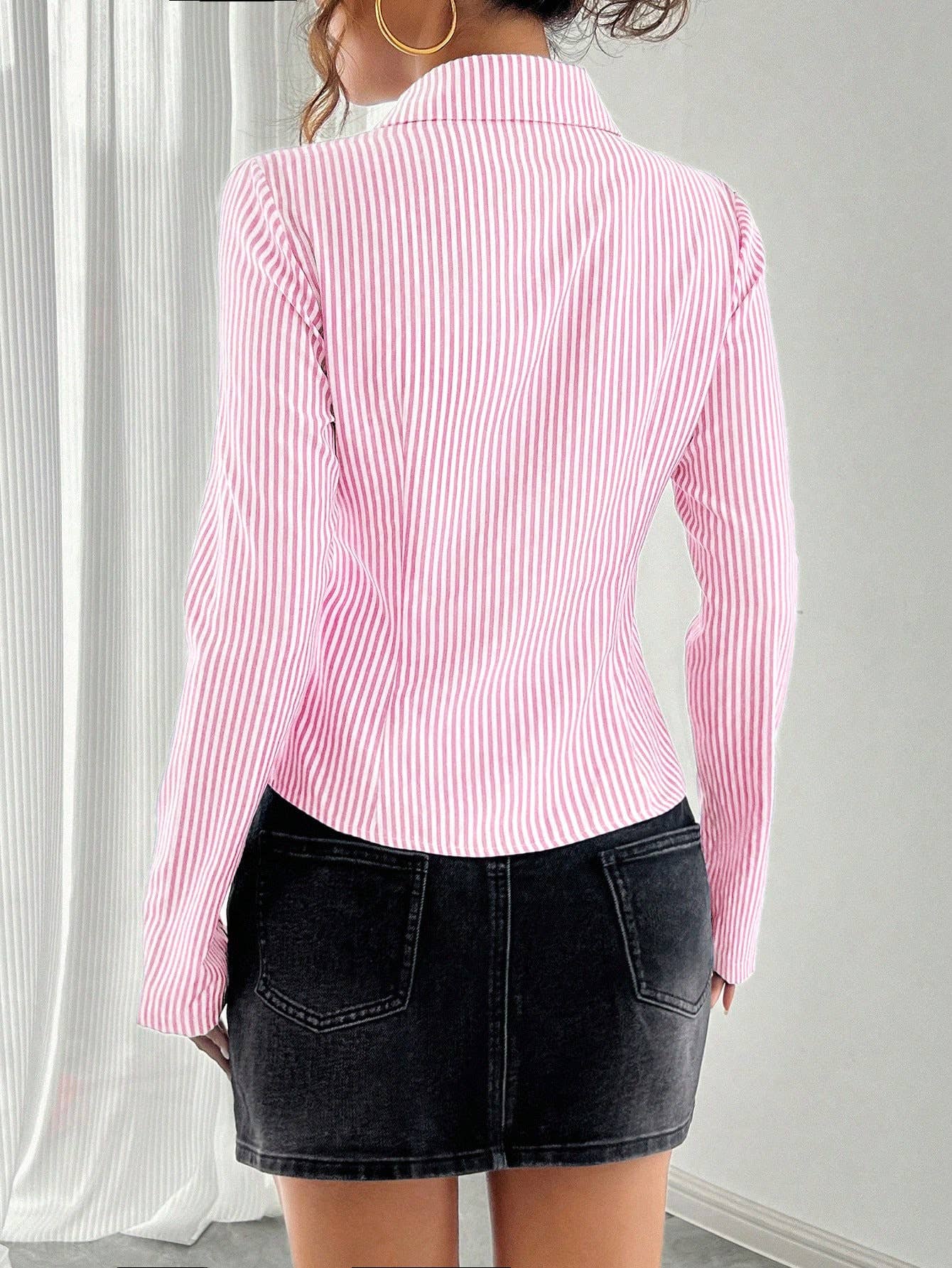 Fashionable V-neck striped long-sleeved shirt