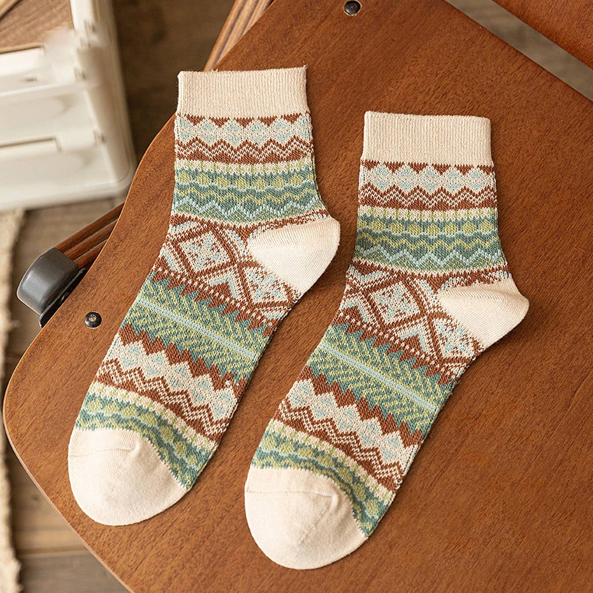 CWMS02731_VINTAGE TRIBAL STRIPE SHORT CREW KNIT SOCKS
