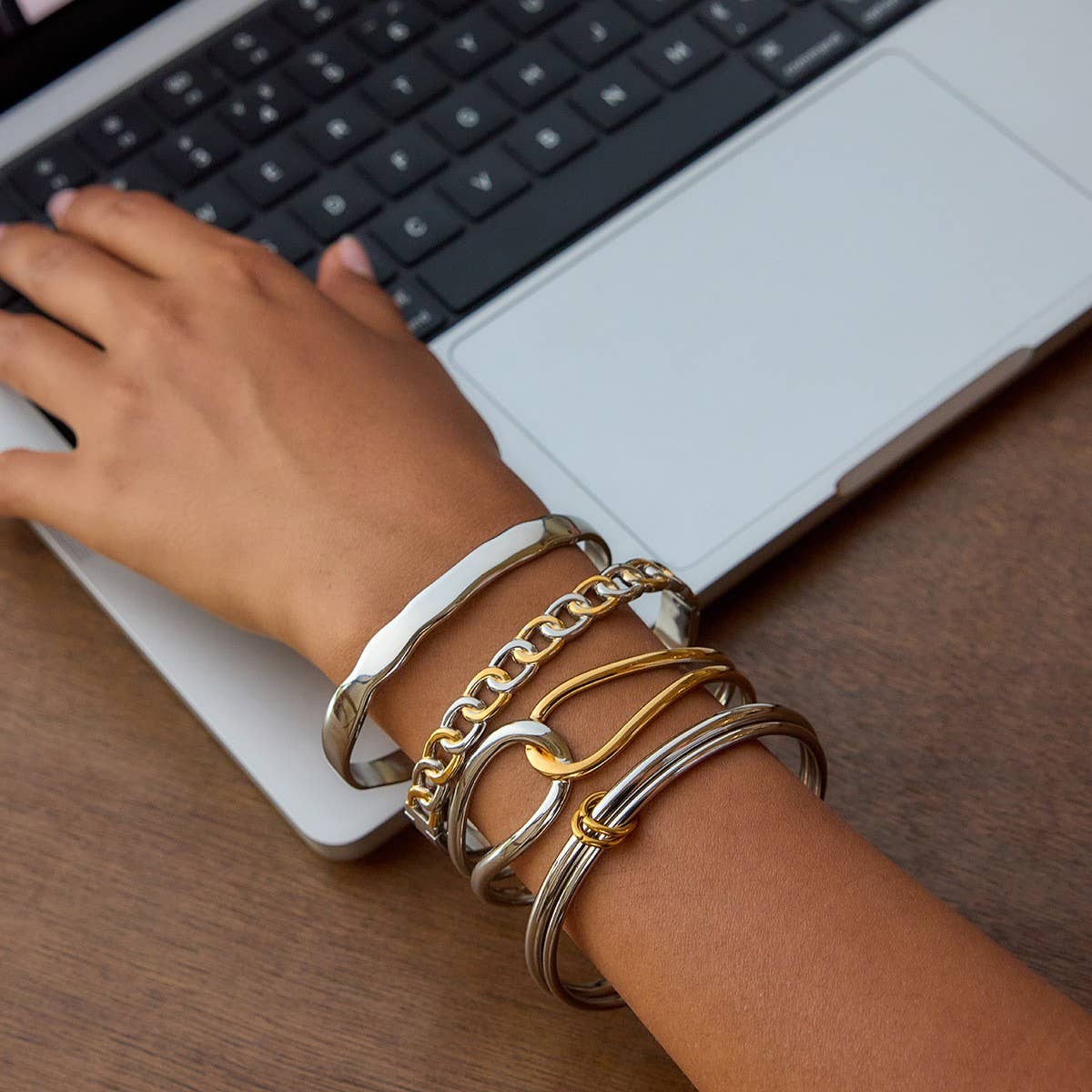 Classic Two-Tone Double Ring Bangle, 18K Gold