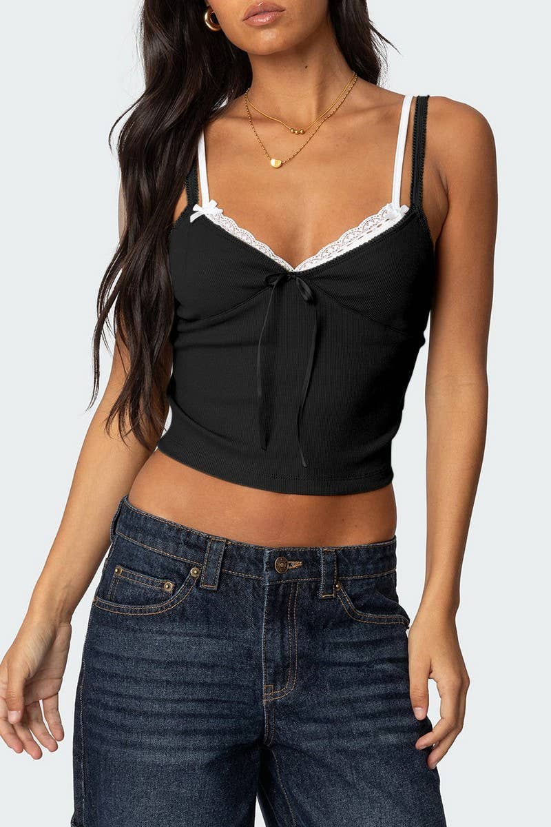 CWTTK0779_LACE-TRIMMED LOW-CUT CONTRAST-COLOR CAMISOLE TOP