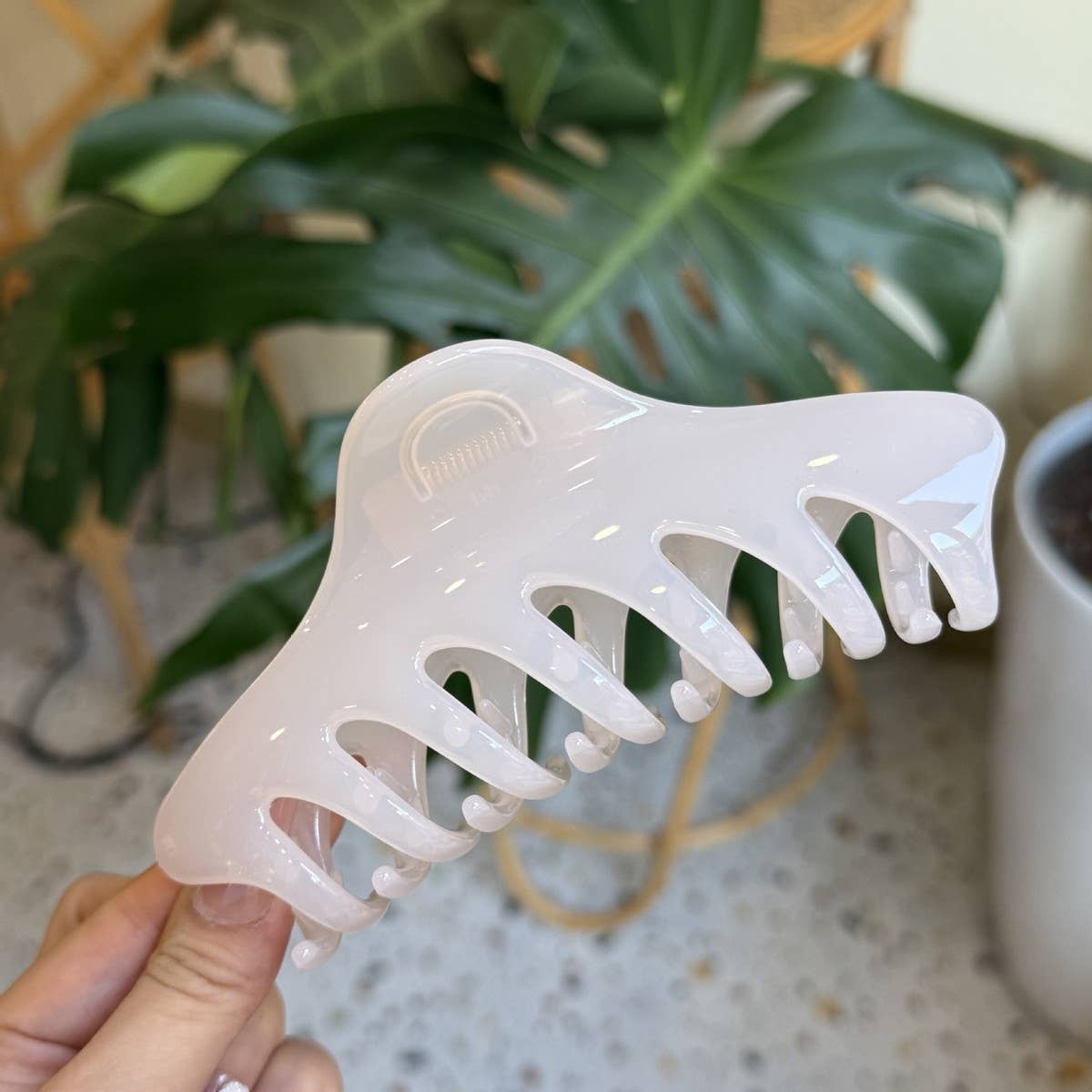 CWAHA4584_NEW SIMPLE BUTTERFLY BUCKLE KEEL HAIRPIN