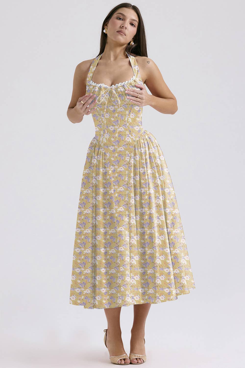 Chic high-end fit & flare backless halter dress