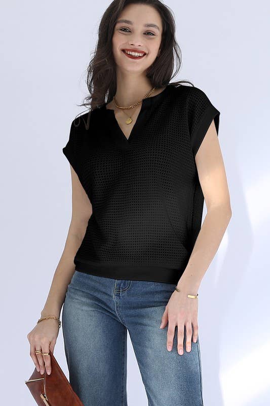 CWTTS686_OPEN V NECK SHORT SLEEVELESS WAFFLE KNIT TOP