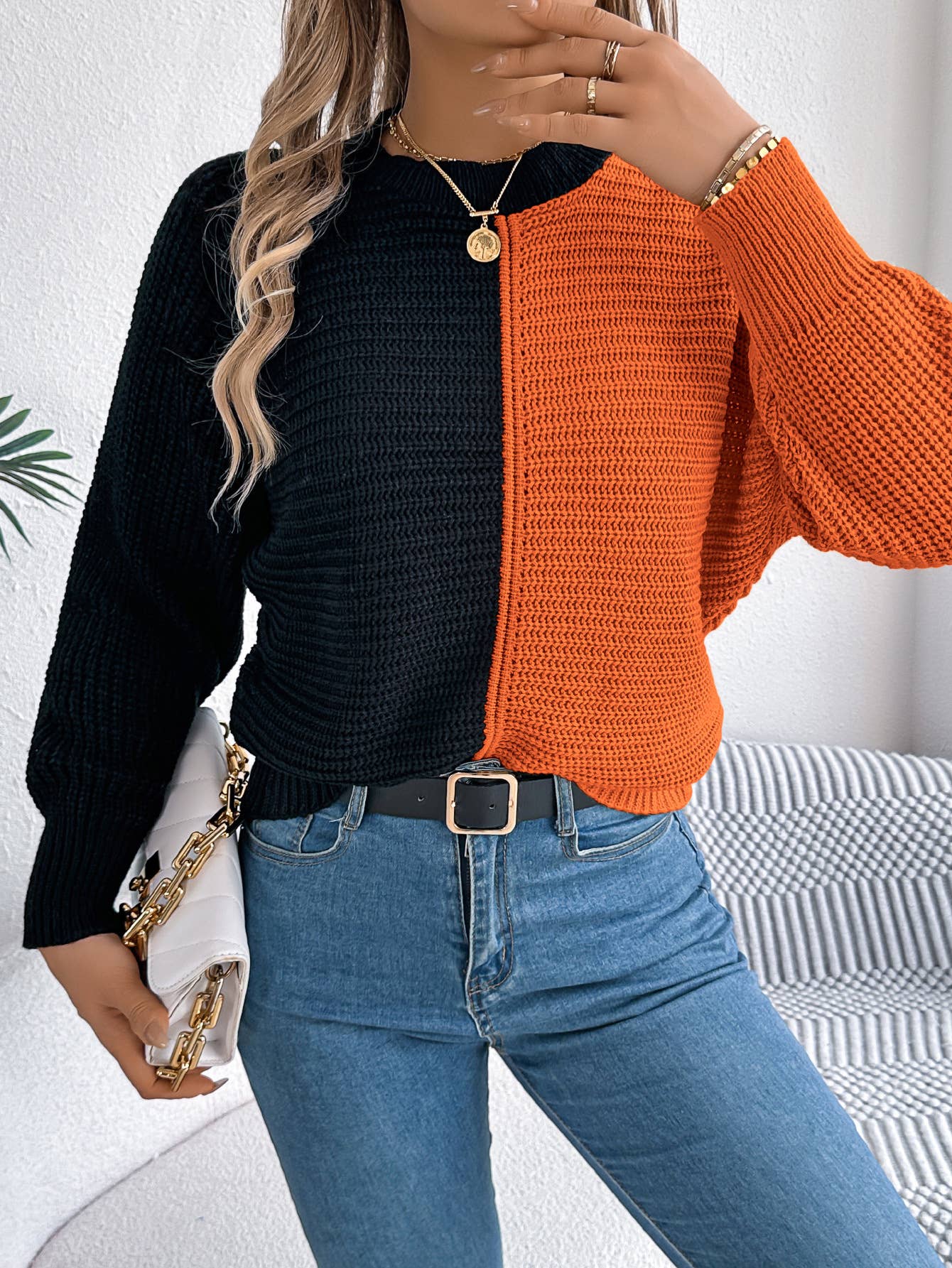 COLOR CONTRAST SHOULDER CUFF PULLOVER SWEATER
