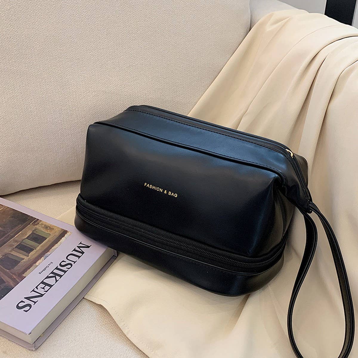 DOUBLE-LAYER LARGE-CAPACITY HIGH-END COSMETIC BAG_CWAB4479