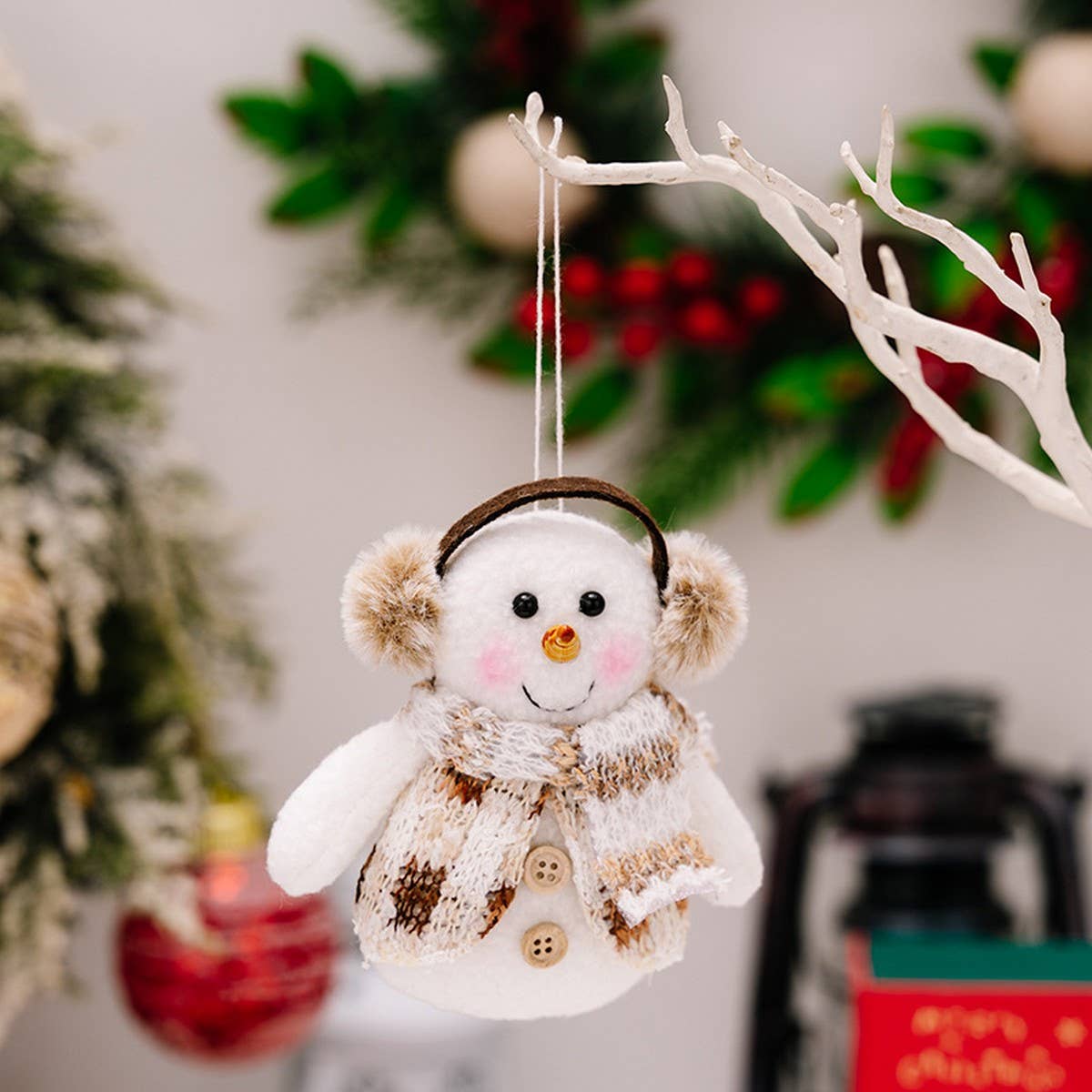 CWMM10303_EUROPEAN SANTA SNOWMAN REINDEER TREE ORNAMENT