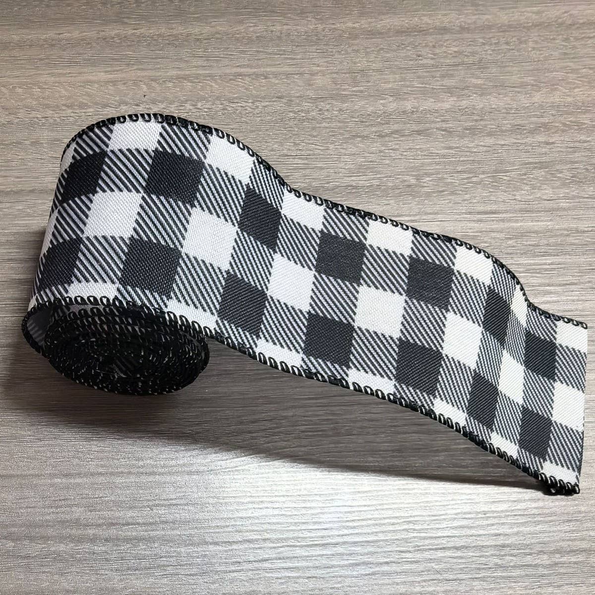 CWMM10210_HALLOWEEN BLACK WHITE PLAID RIBBON 5 YARDS DECOR