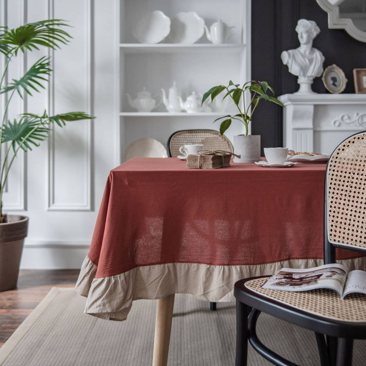 HOME PLAIN RUFFLED POLYESTER AND LINEN TABLECLOTH
