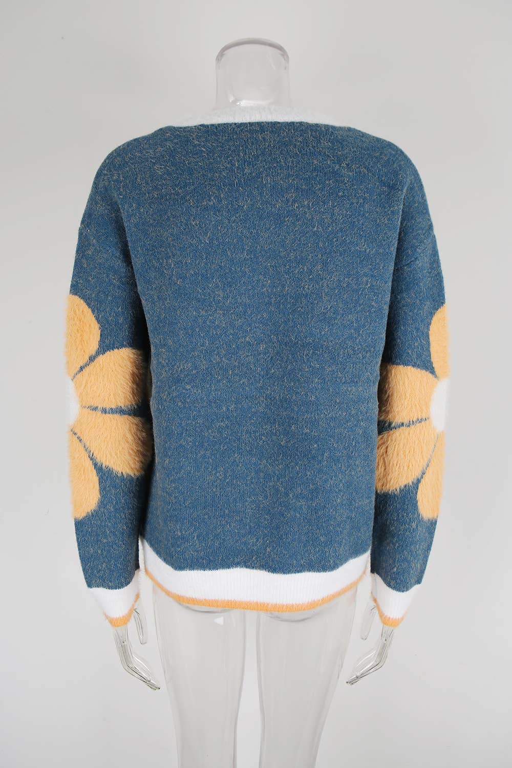 Flower-patterned knitted round-neck sweater