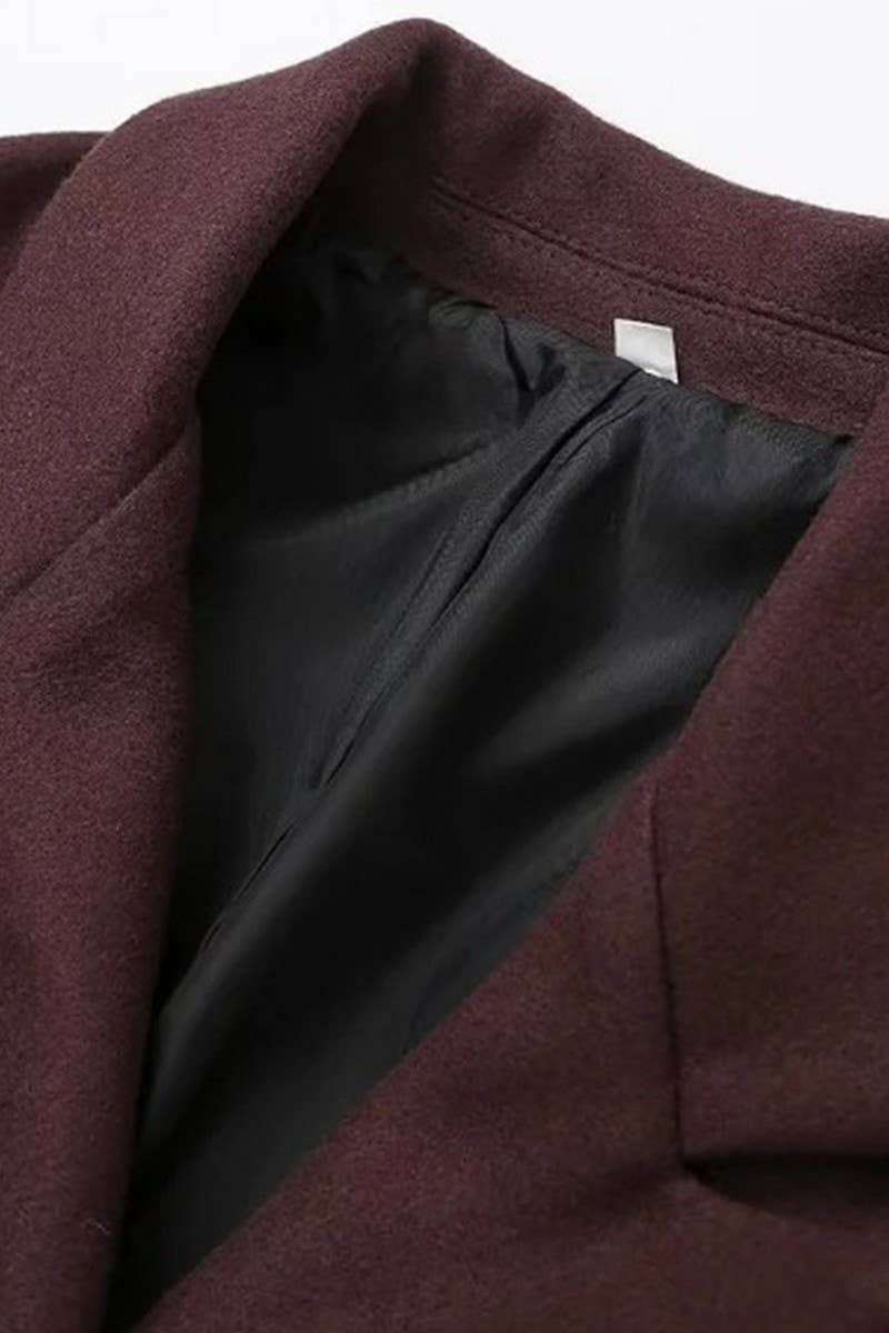 CWOCO1071_DOUBLE-BREASTED COAT WITH PADDED SHOULDERS