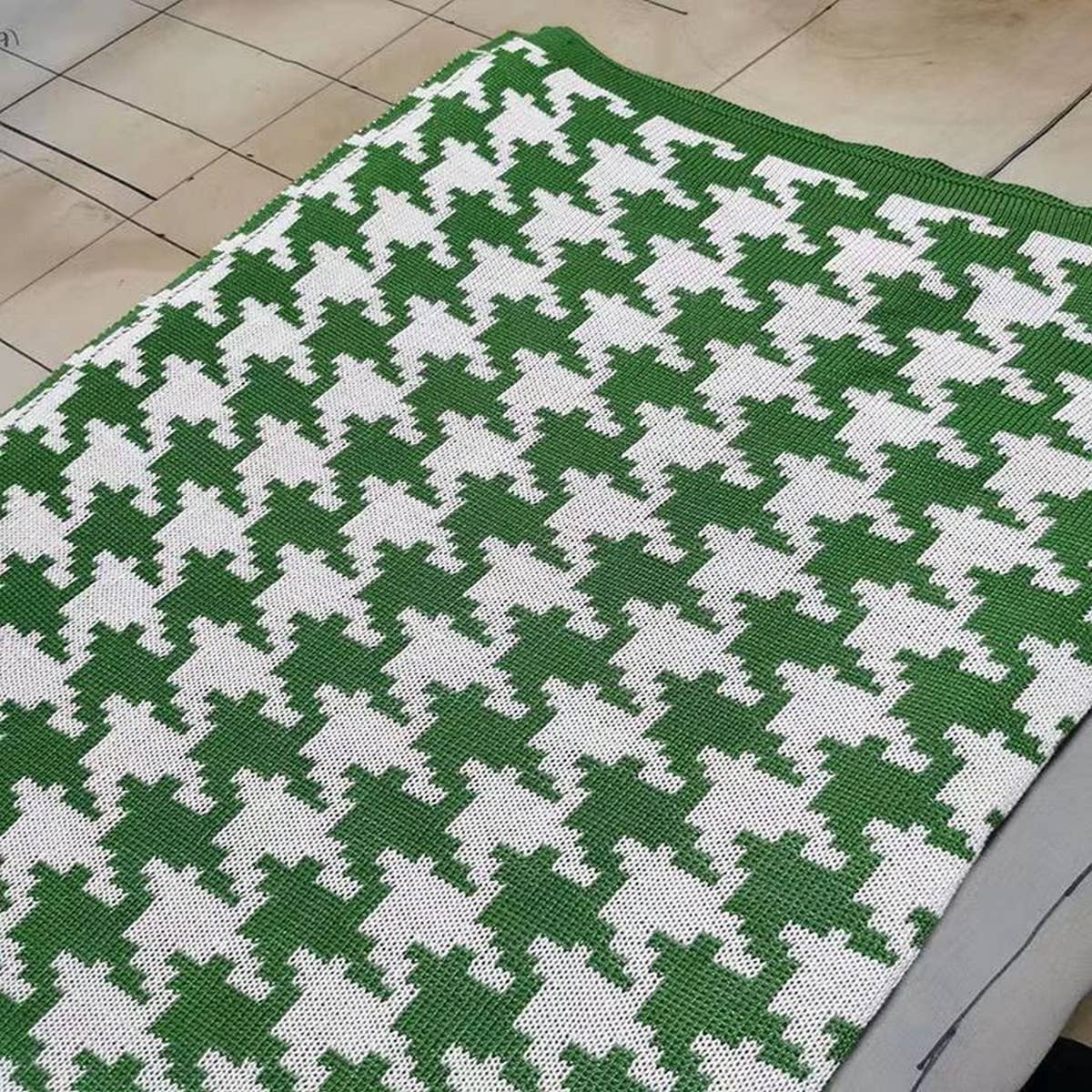 LEISURE PLAID SOFA COVER BLANKET