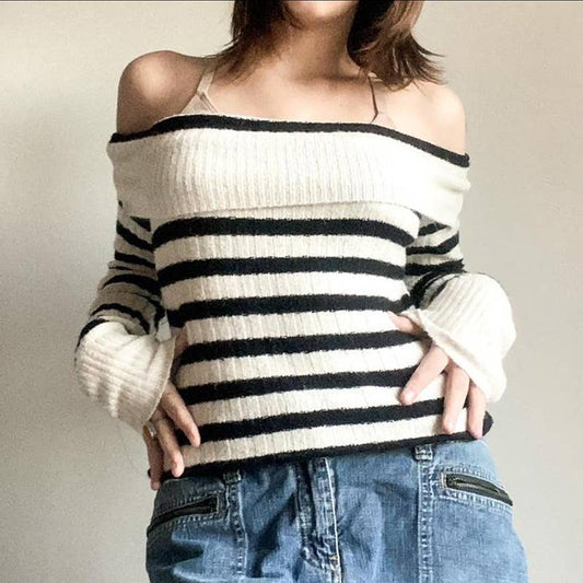 BLACK AND WHITE STRIPED SEXY ONE-SHOULDER SWEATER
