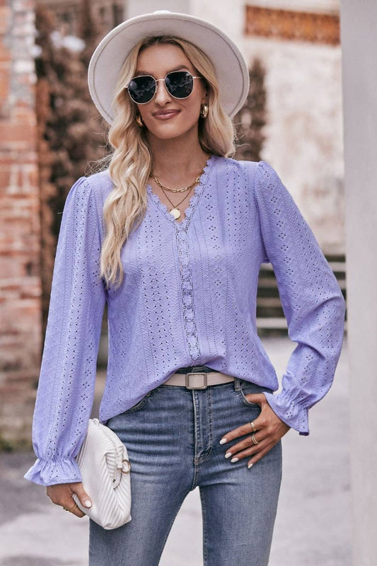 CWTBLL2739_SOLID COLOR HOLLOW LACE LONG-SLEEVED TOP