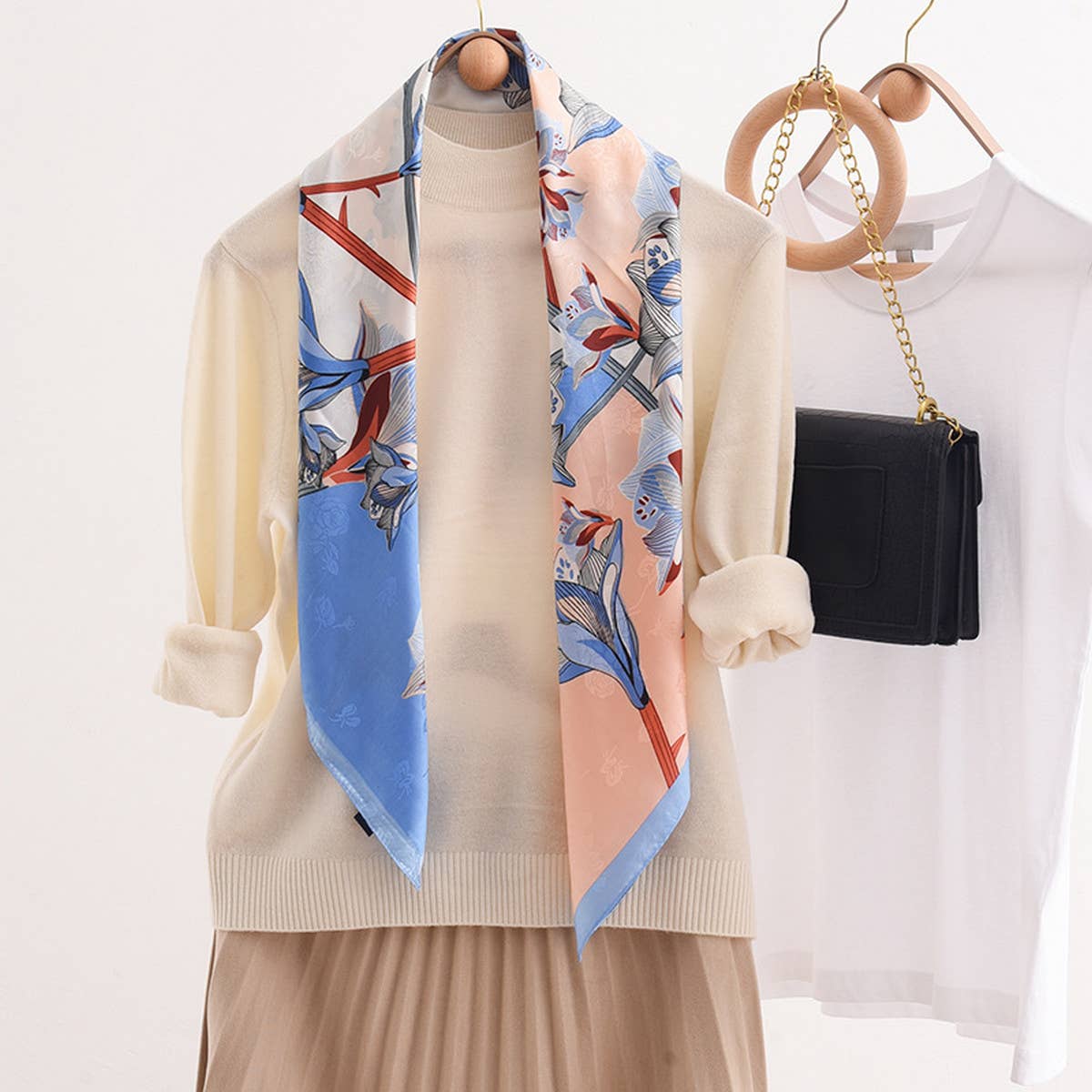 CWASC2396_ELEGANT LILY COLORBLOCKED LARGE SQUARE SCARF