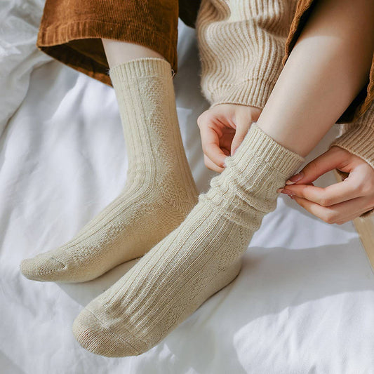 CWMS2526_DIAMOND CHECK SOLID COLOR VINTAGE MID-CALF SOCKS