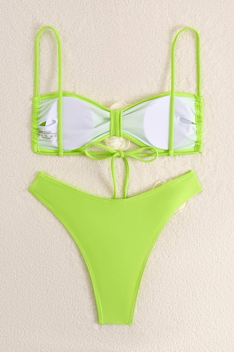 CWMW0876_SOLID COLOR 3D FLOWER SPLIT BIKINI SWIMSUIT