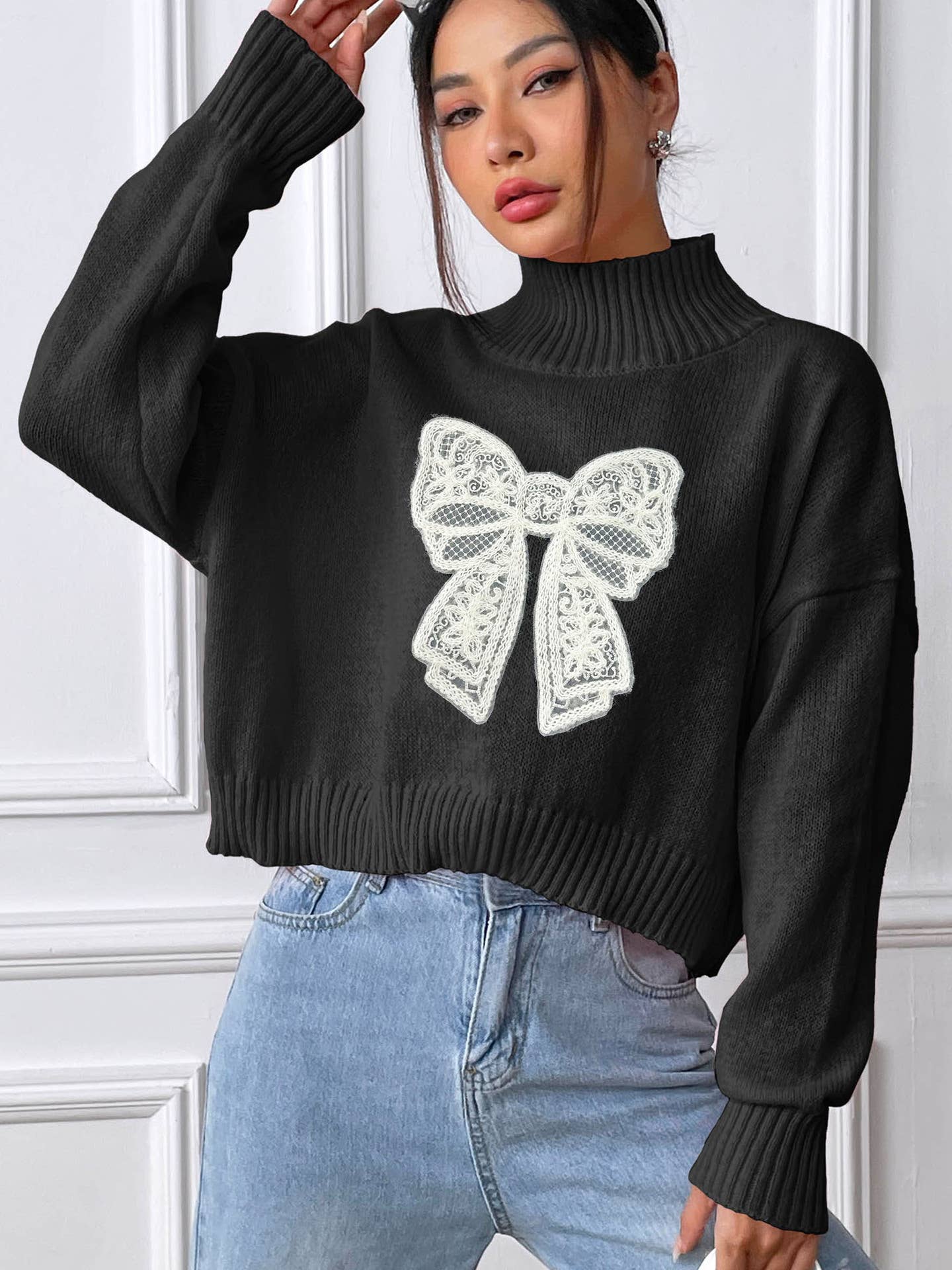 EMBROIDERED BOW PATCHWORK TURTLENECK SWEATER