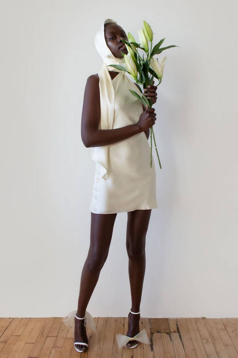 CWDSD8870_SEXY OPEN BACK ADJUSTABLE HALTERNECK SATIN DRESS