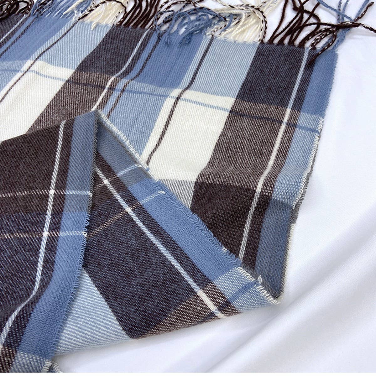 Plaid Tassel Scarf for Women - Retro Winter Warmth_CWASC1454
