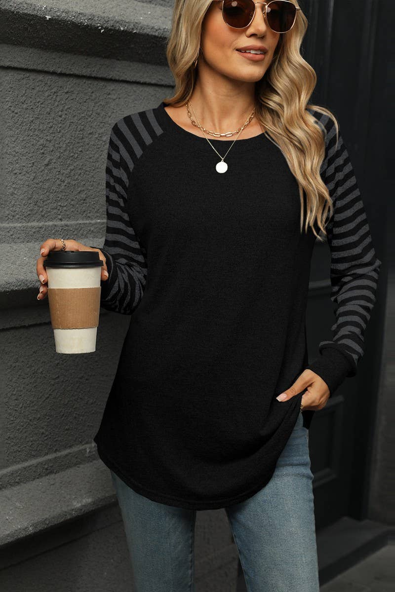 CWTBLL3698_CONTRAST STRIPE CREW NECK SWALLOWTAIL TOP