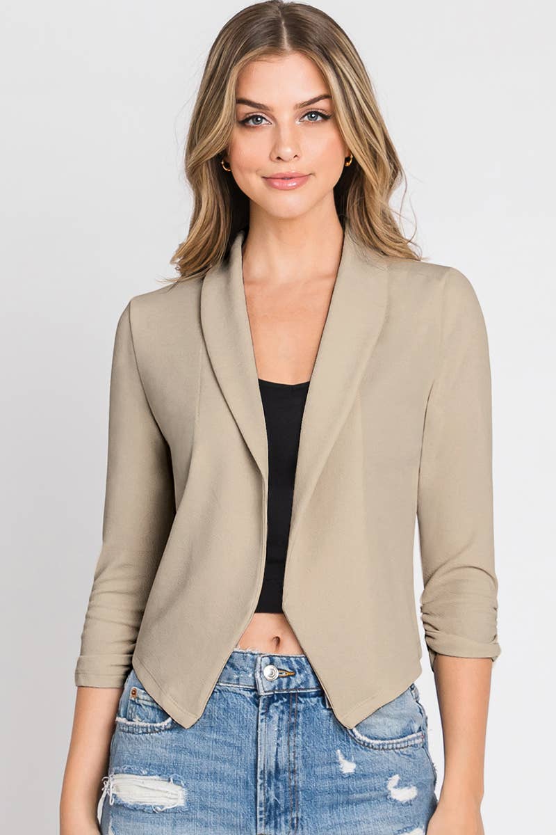 CWOBL108_PLUS SHAWL COLLAR SHORT BLAZER WITH SHIRRING SLEEVE