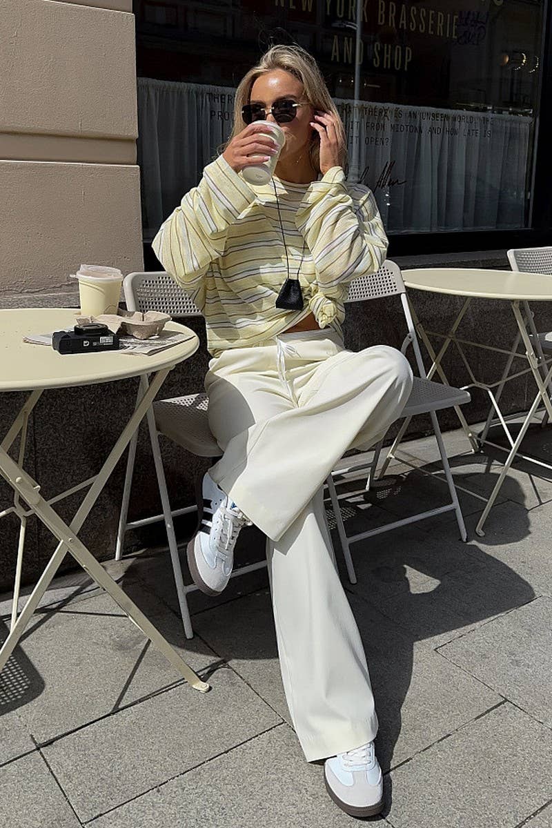 CWTBLL00601_LOOSE CREW NECK STRIPED SEMI-SHEER T-SHIRT