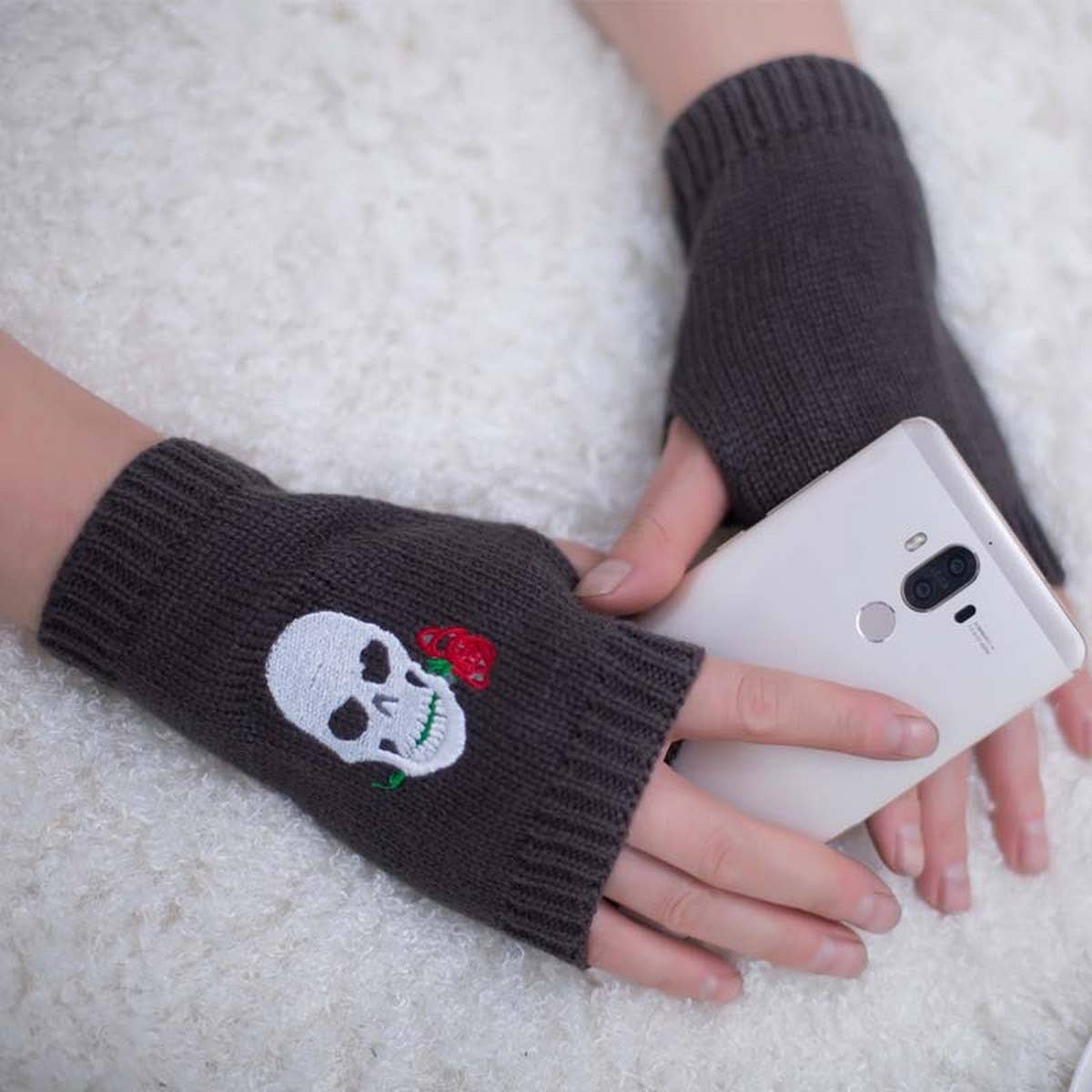 CWAG00534_HALLOWEEN EMBROIDERED FINGERLESS GLOVES