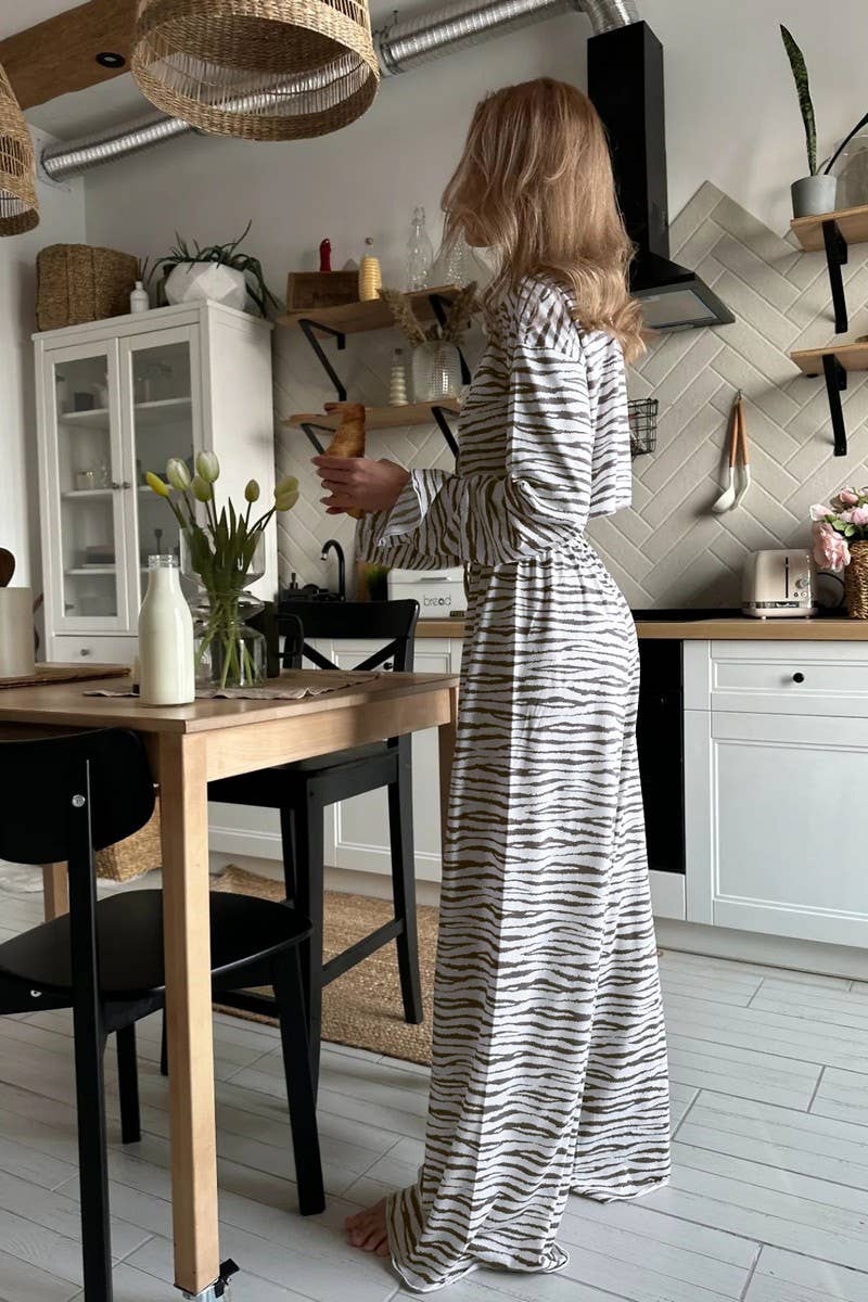 CWSPJ0305_LEOPARD PRINT PAJAMA LOUNGEWEAR SET