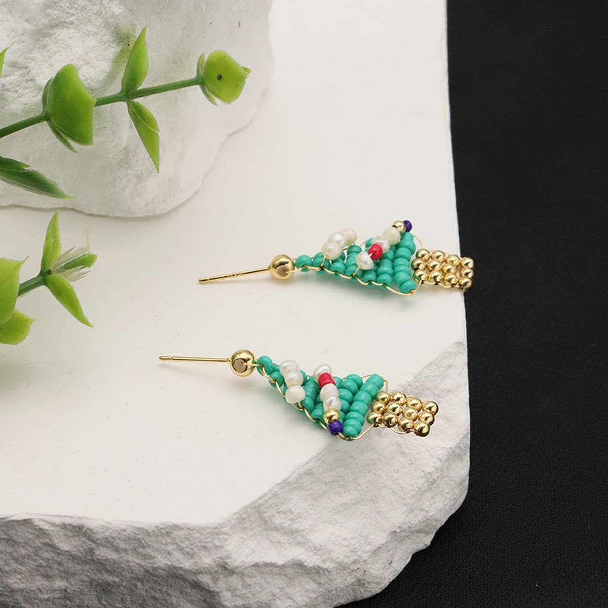 CHRISTMAS COLLECTION NATURAL PEARL EARRINGS