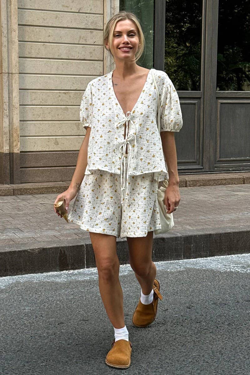 CWSS1137_COTTON PRINTED PUFF SLEEVE TOP & SHORTS SET