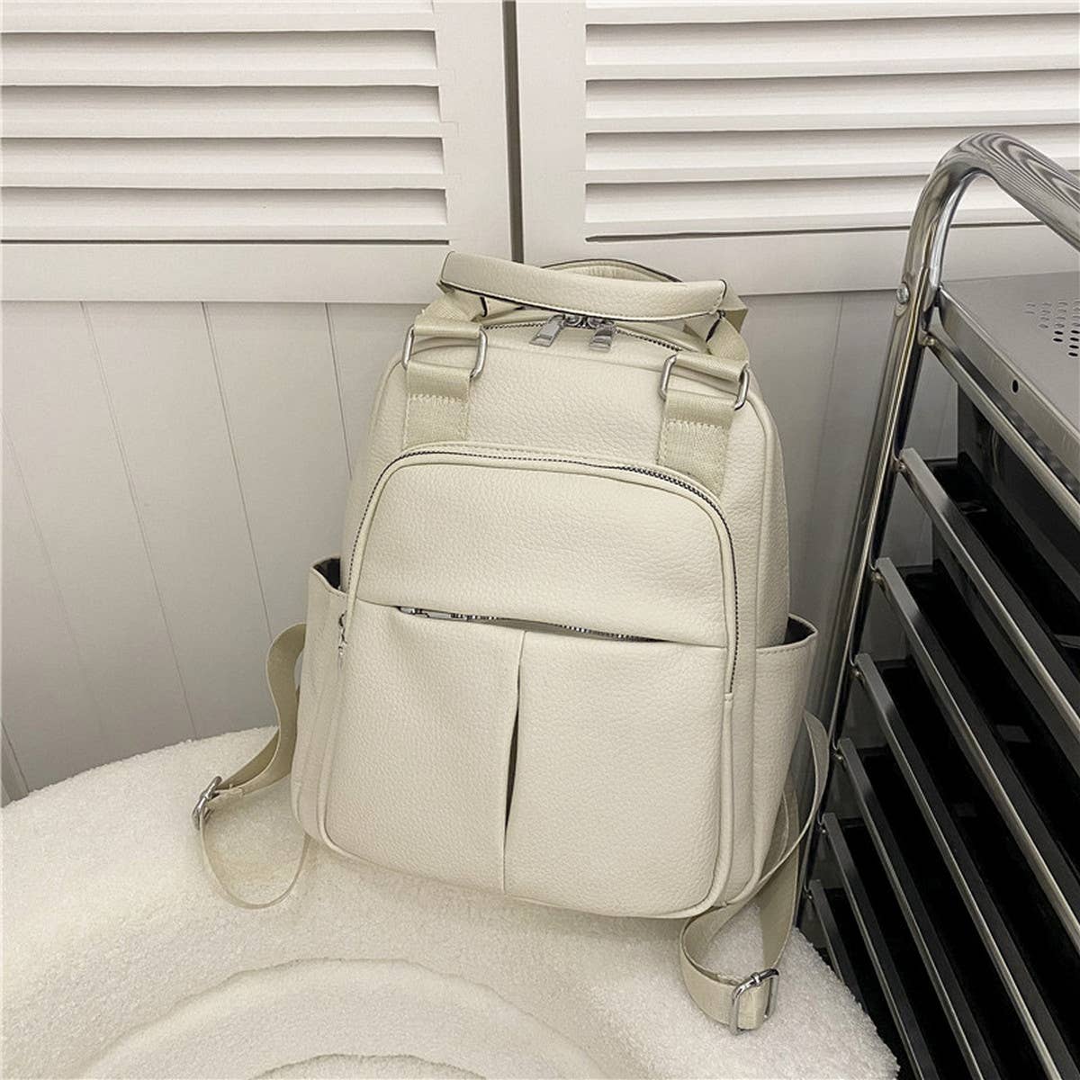 VERSATILE LEISURE TRAVEL BACKPACK_CWAB2894