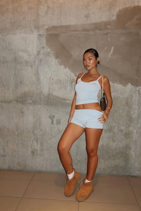 CWSTB1438_LACE TRIM SUSPENDER TOP SHORTS SET