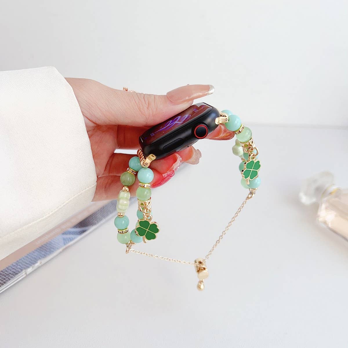 APPLE WATCH9-1 FOUR-LEAF CLOVER CAT'S EYE BEADSTRAP_CWWW0063