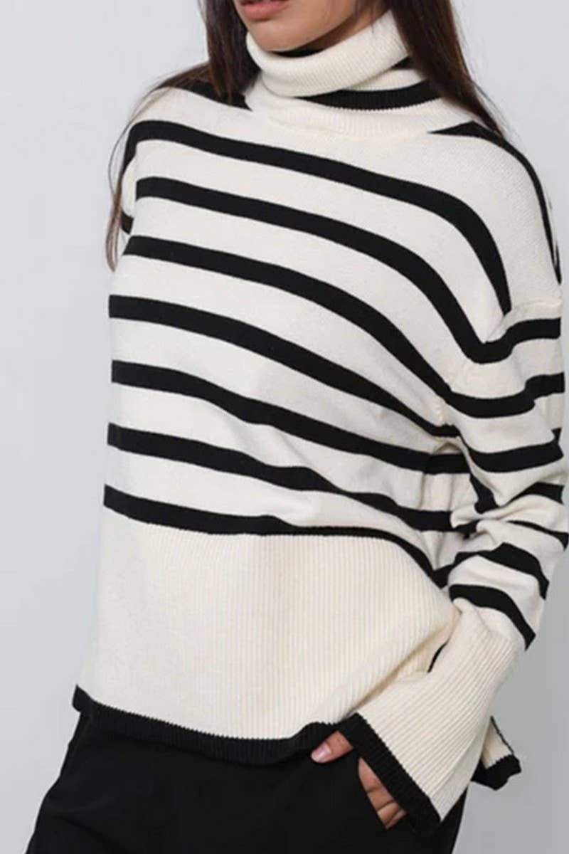 Black and white striped slit knit jumper