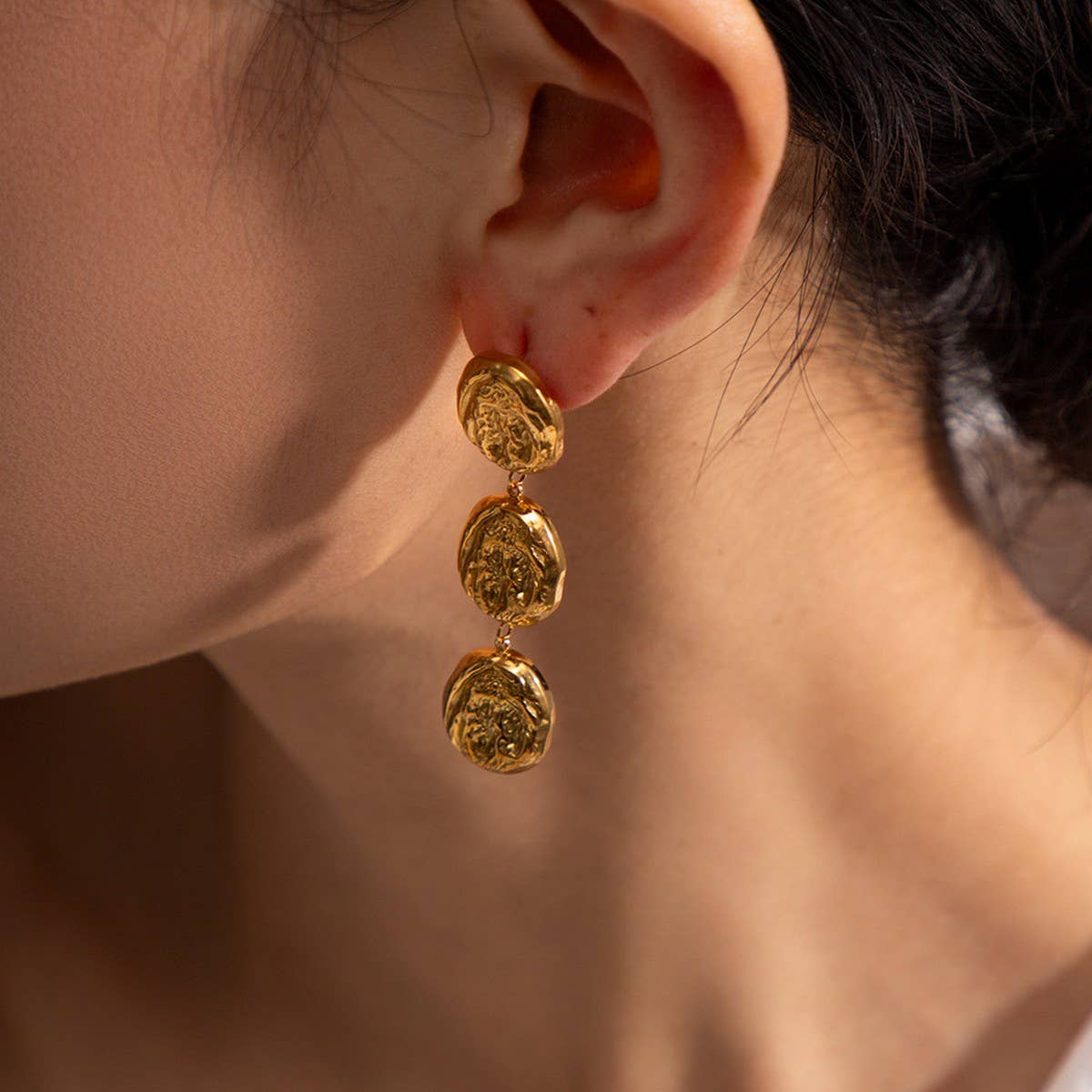 GEOMETRIC STAINLESS STEEL WRINKLE STUD EARRINGS