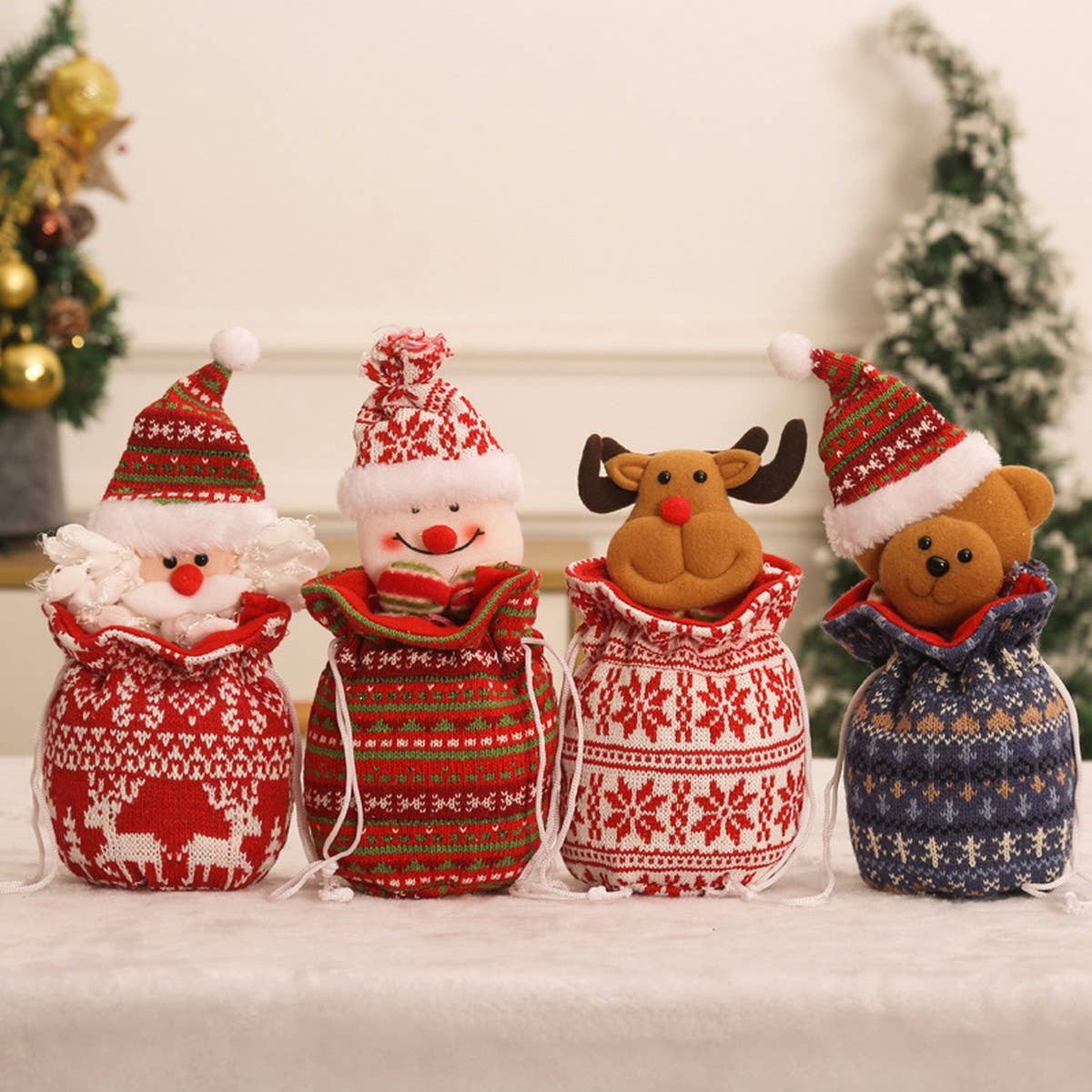 CWMM9347_CHRISTMAS EVE CHRISTMAS CANDY CREATIVE GIFT BAG