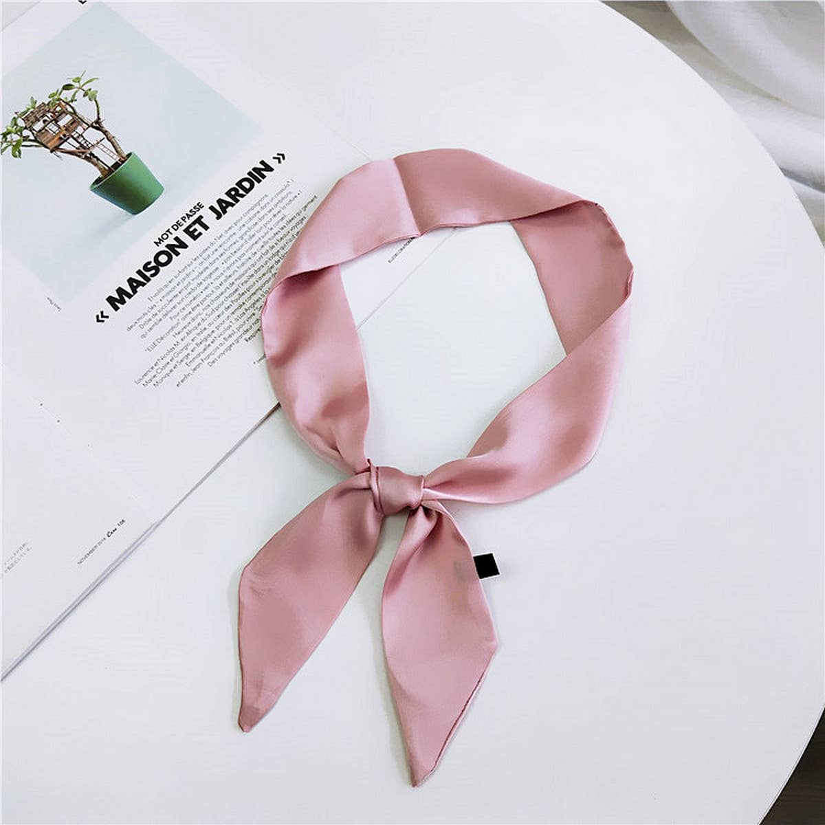 CWASC2382_VERSATILE SMALL WRIST STRAP SOLID COLOR SCARF