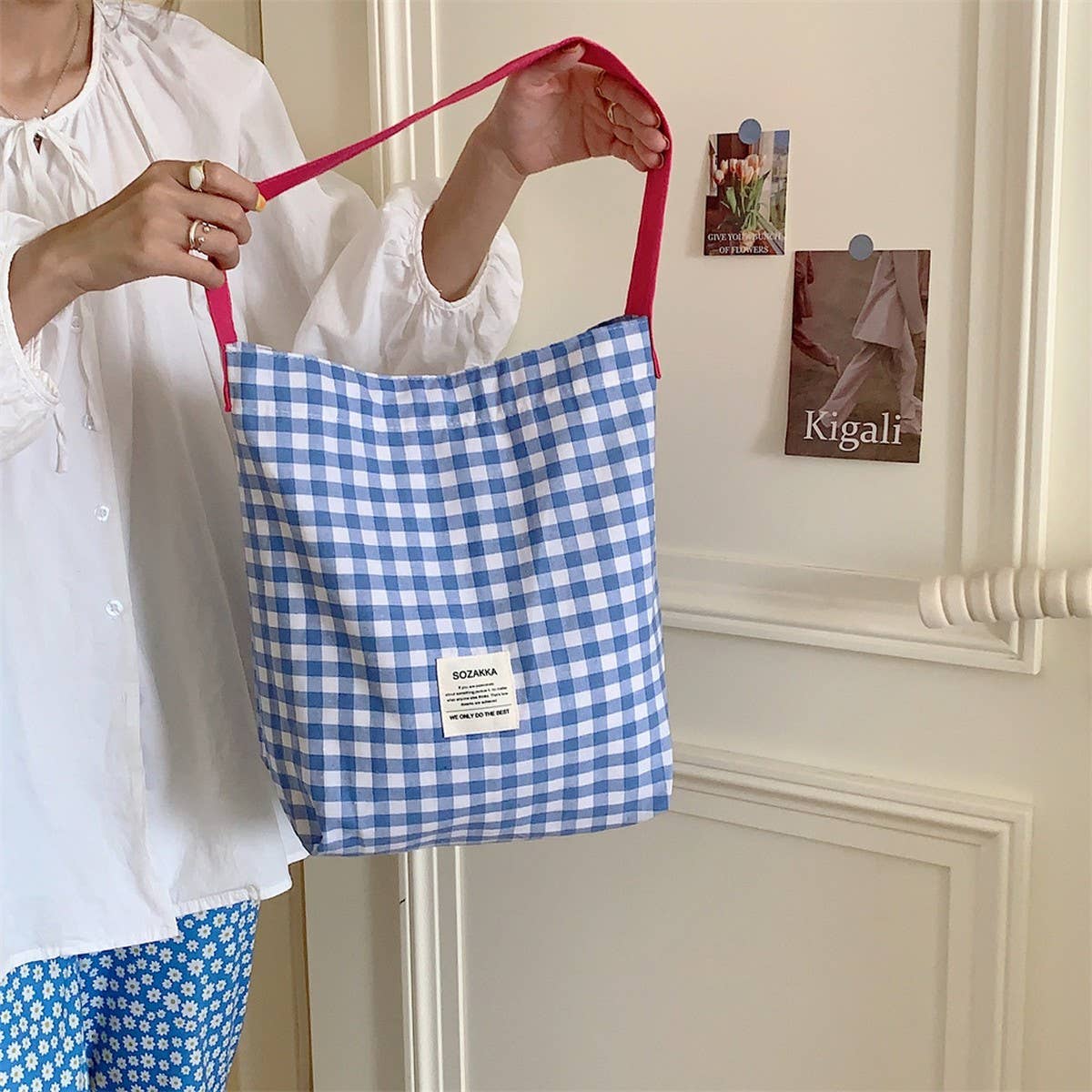 CWAB3908_CONTRAST CHECK CANVAS SHOULDER TOTE BAG