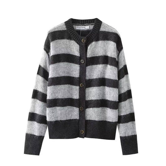 CREW-NECK COLOR-MATCHING SINGLE-BREASTED CARDIGAN