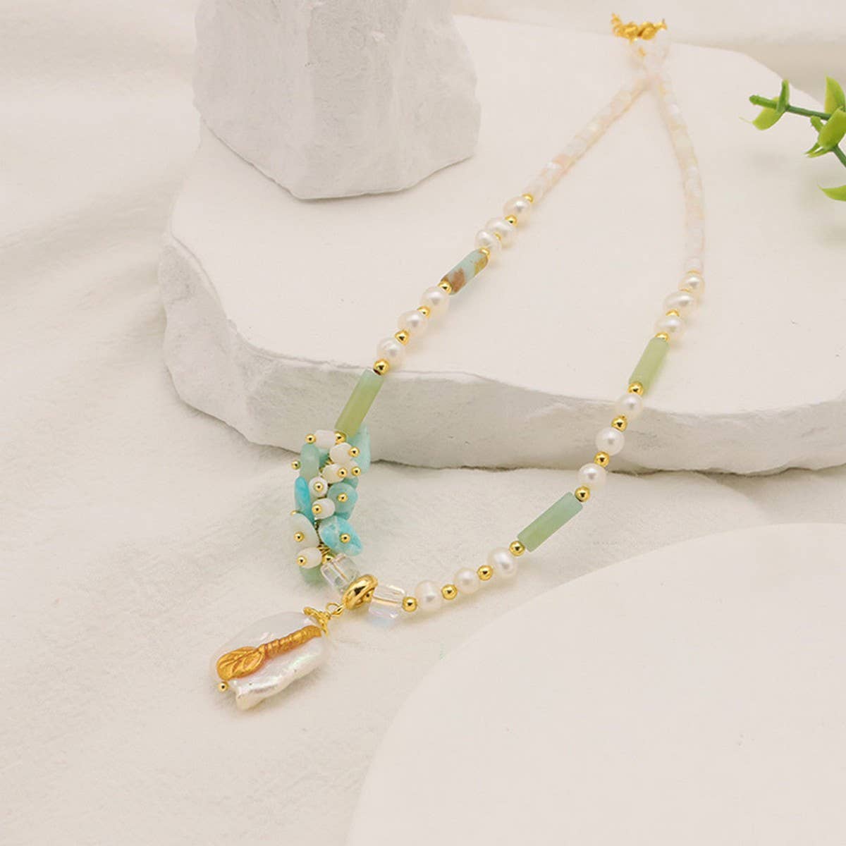 WOMEN'S DESIGNER PEARL PENDANT LONG NECKLACE