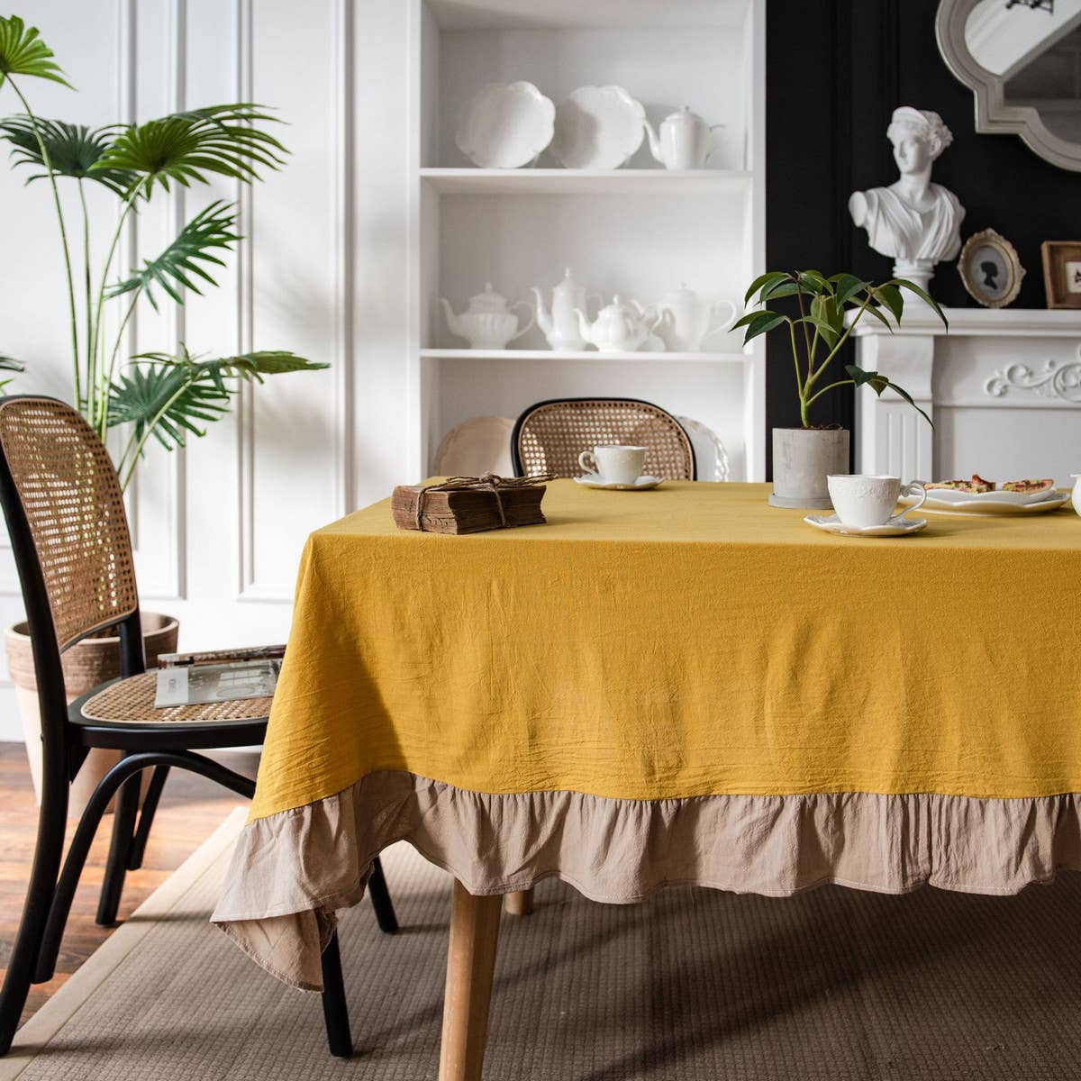HOME PLAIN RUFFLED POLYESTER AND LINEN TABLECLOTH