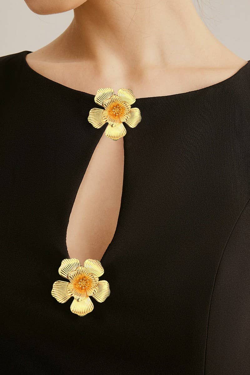 CWDSD8908_SLEEVELESS ROSE BUTTON WAIST PLEATED DRESS