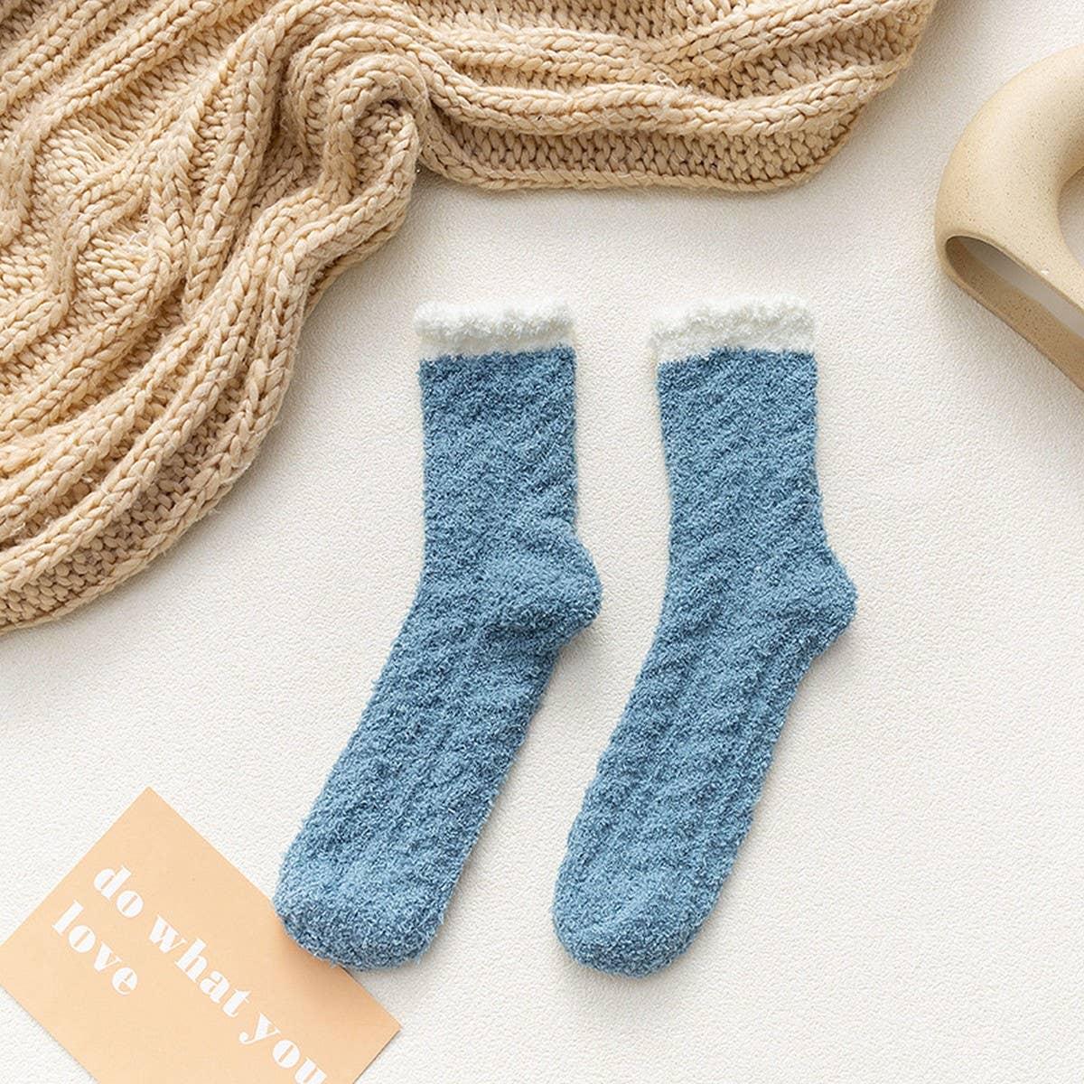 NON-SHEDDING THICK SOLID COLOR MID-TUBE SOCKS_CWMS0972