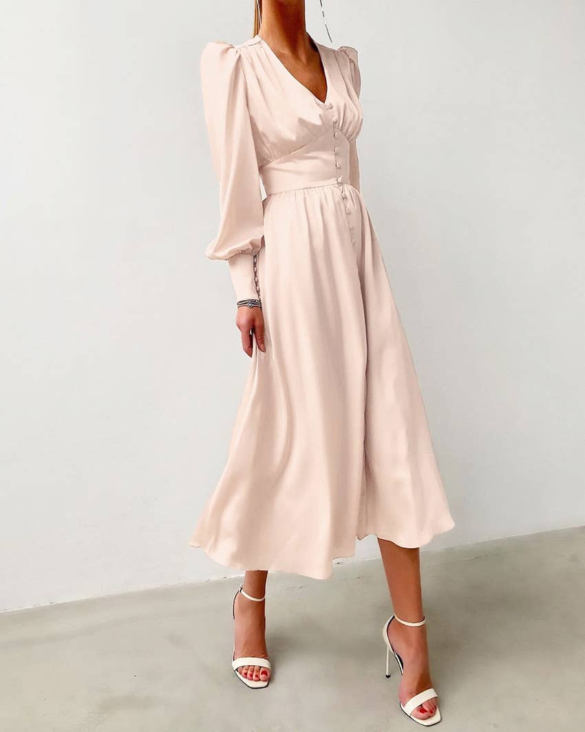 CWDMD4167_VINTAGE SATIN COURT DRESS WITH WAIST AND V-NECK