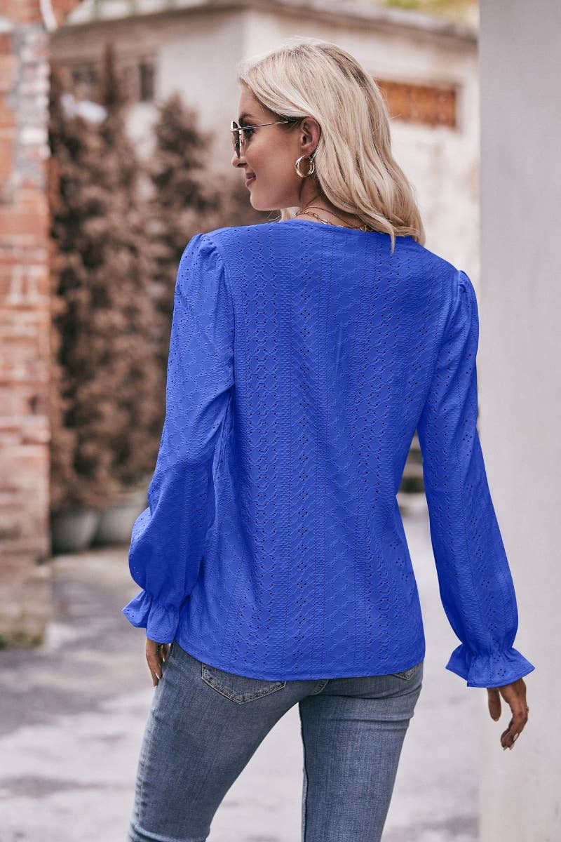 CWTBLL2739_SOLID COLOR HOLLOW LACE LONG-SLEEVED TOP