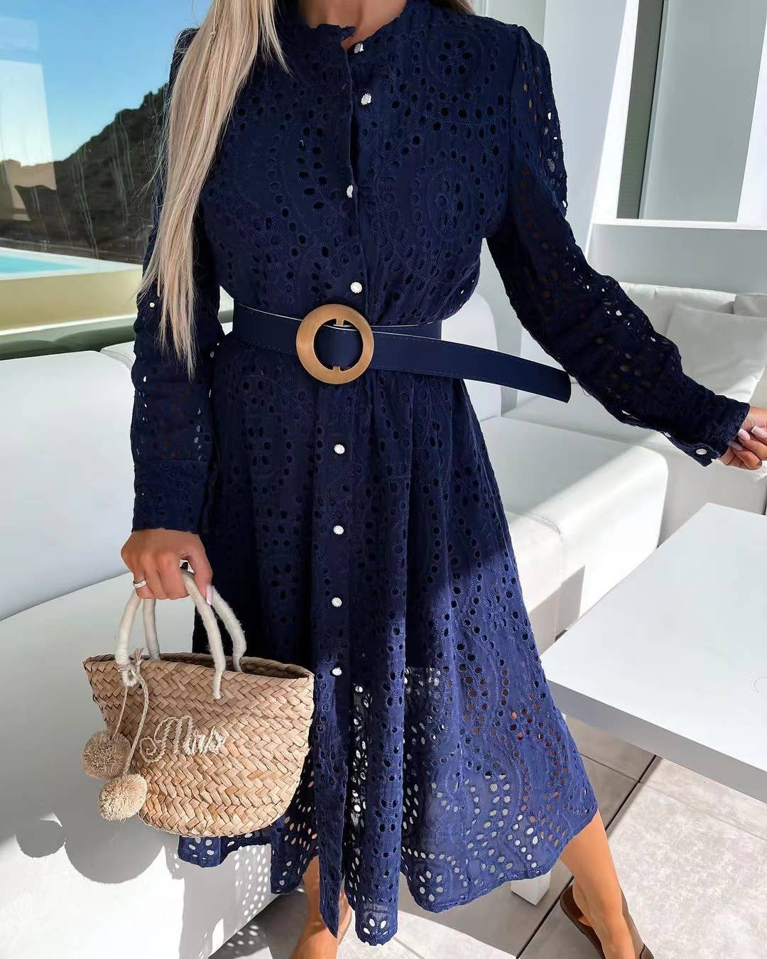 Casual lace round neck belted maxi dress